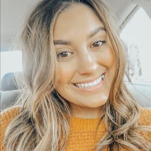 Meet your Posher, Carley